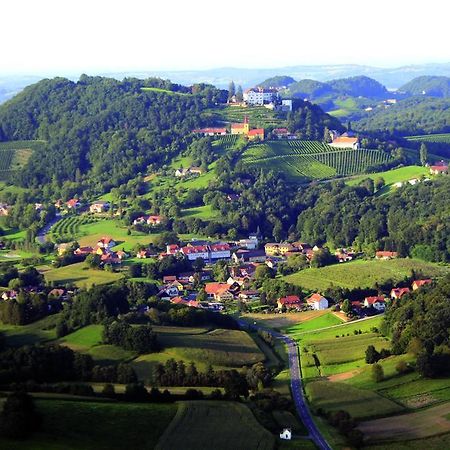 Schloss Kapfenstein ภายนอก รูปภาพ