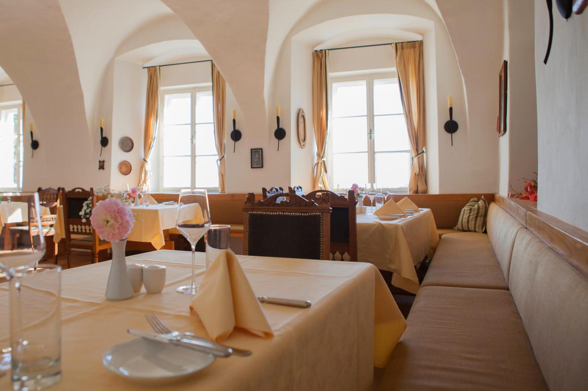 Schloss Kapfenstein ภายนอก รูปภาพ